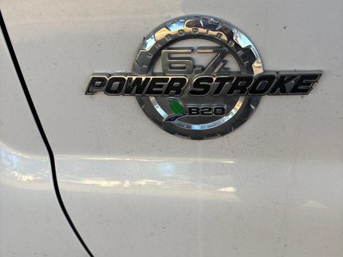 Used 2015 Ford F350 Lariat w/ Chrome Package image 6