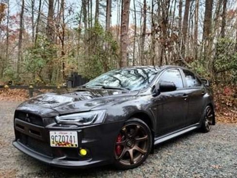 Used 2014 Mitsubishi Lancer Evolution GSR image 2