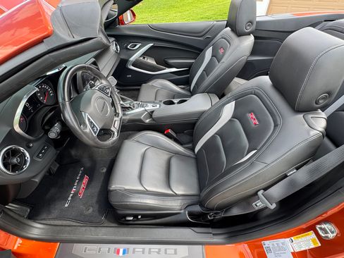 Used 2023 Chevrolet Camaro SS w/ Design Package 2 RWD image 13
