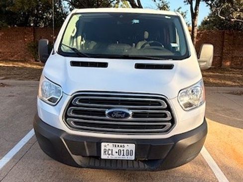 Used 2019 Ford Transit 350 XLT image 2