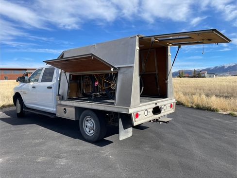 Used 2017 RAM 2500 Tradesman image 8