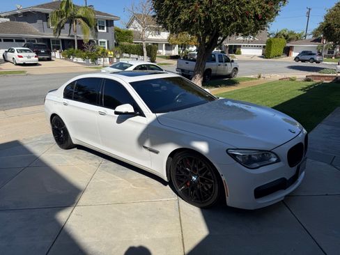 Used 2015 BMW 760Li RWD image 8