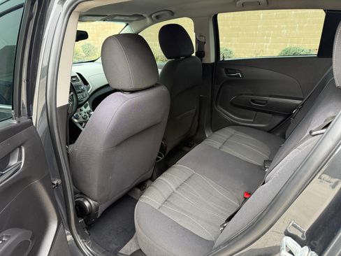 Used 2014 Chevrolet Sonic LT image 15