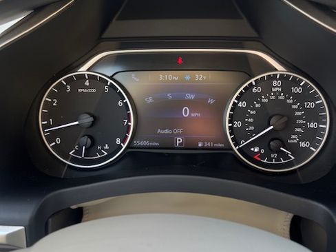 Used 2018 Nissan Murano Platinum w/ Cargo Package image 9