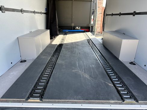 Used 2021 Mercedes-Benz Sprinter 2500 image 14