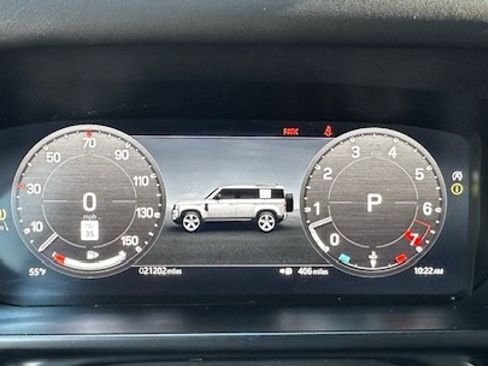 Used 2025 Land Rover Defender 110 X-Dynamic SE image 9