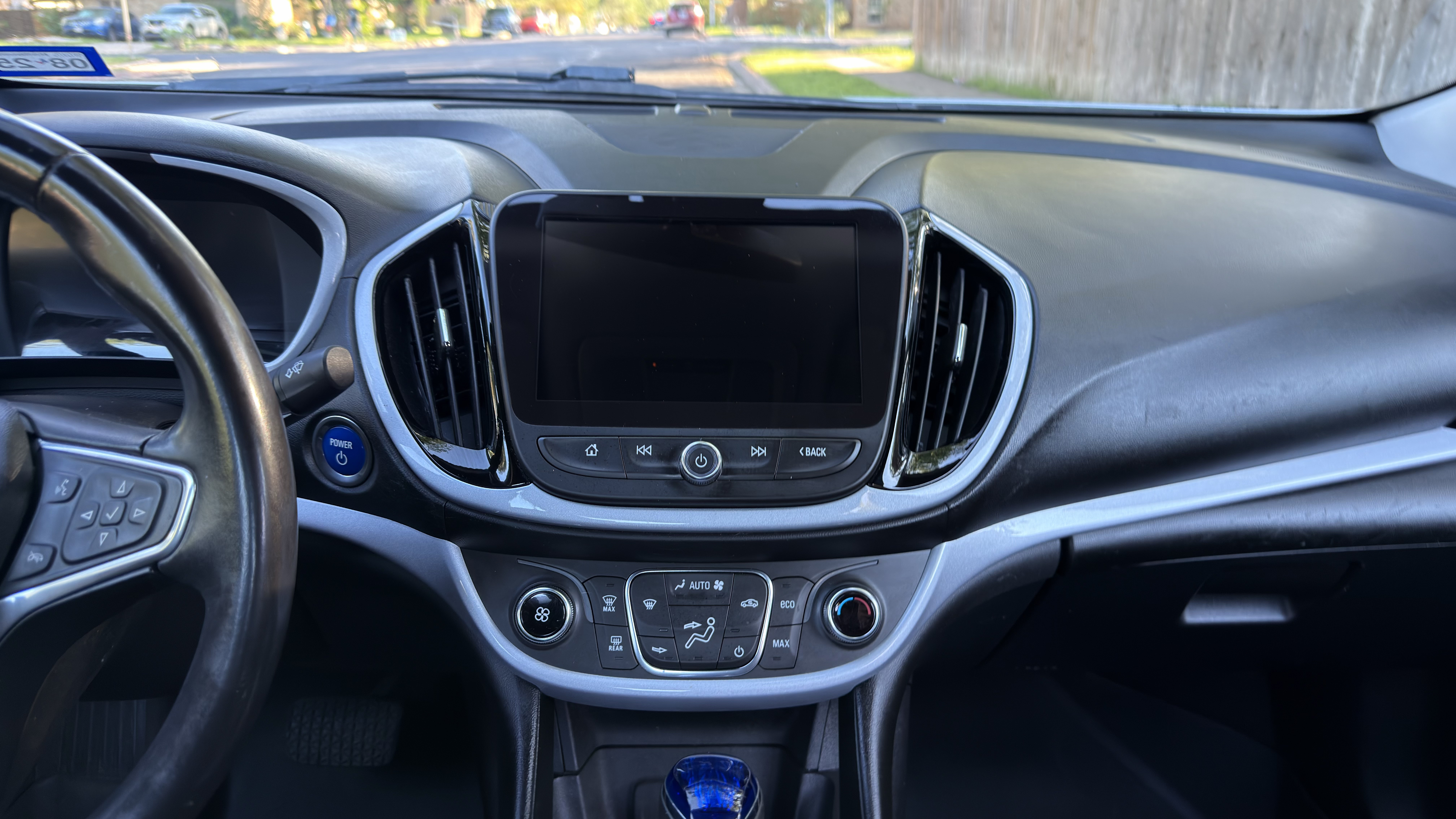 Used 2017 Chevrolet Volt LT FWD image 30