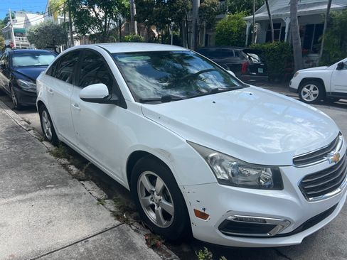 Used 2016 Chevrolet Cruze LT FWD image 5