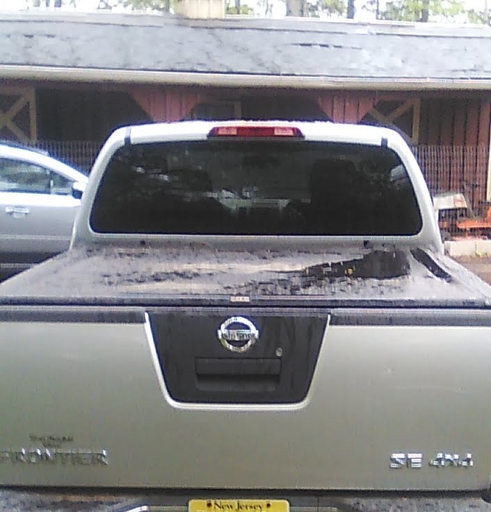 Used 2005 Nissan Frontier SE AWD/4WD image 11