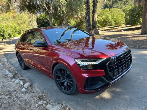 Used 2023 Audi SQ8 Prestige image 10
