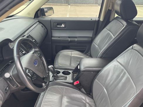 Used 2013 Ford Flex SEL image 2