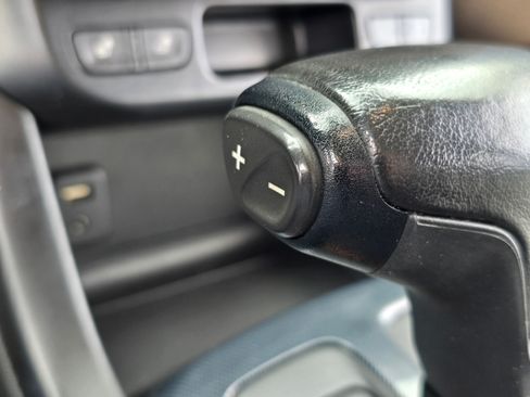 Used 2017 Chevrolet Colorado Z71 image 22