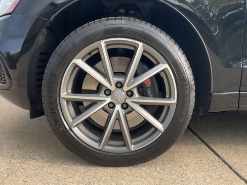 Used 2017 Audi SQ5 Premium Plus w/ Technology Package AWD/4WD image 25