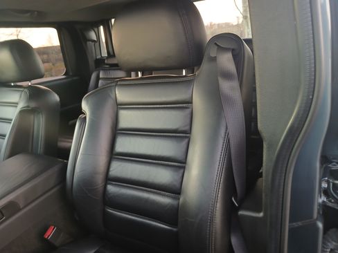 Used 2005 HUMMER H2 SUT w/ Preferred Equipment Group image 22