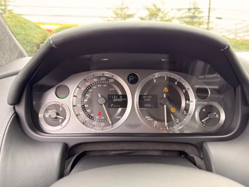 Used 2009 Aston Martin DB9 Coupe 2D image 16