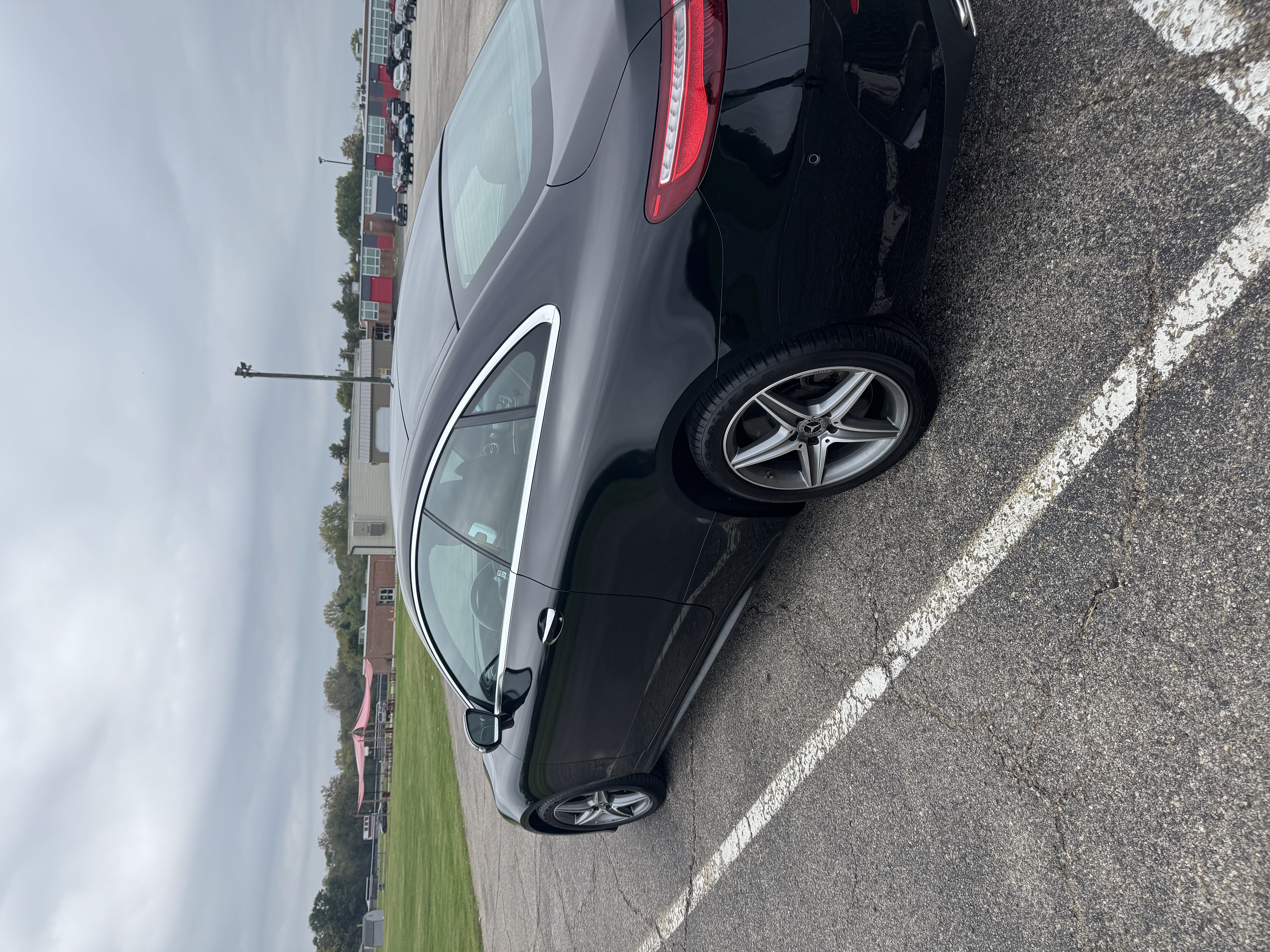 Used 2018 Mercedes-Benz E 400 4MATIC Coupe image 1