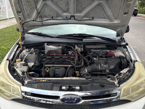 Used 2009 Ford Focus SE image 10