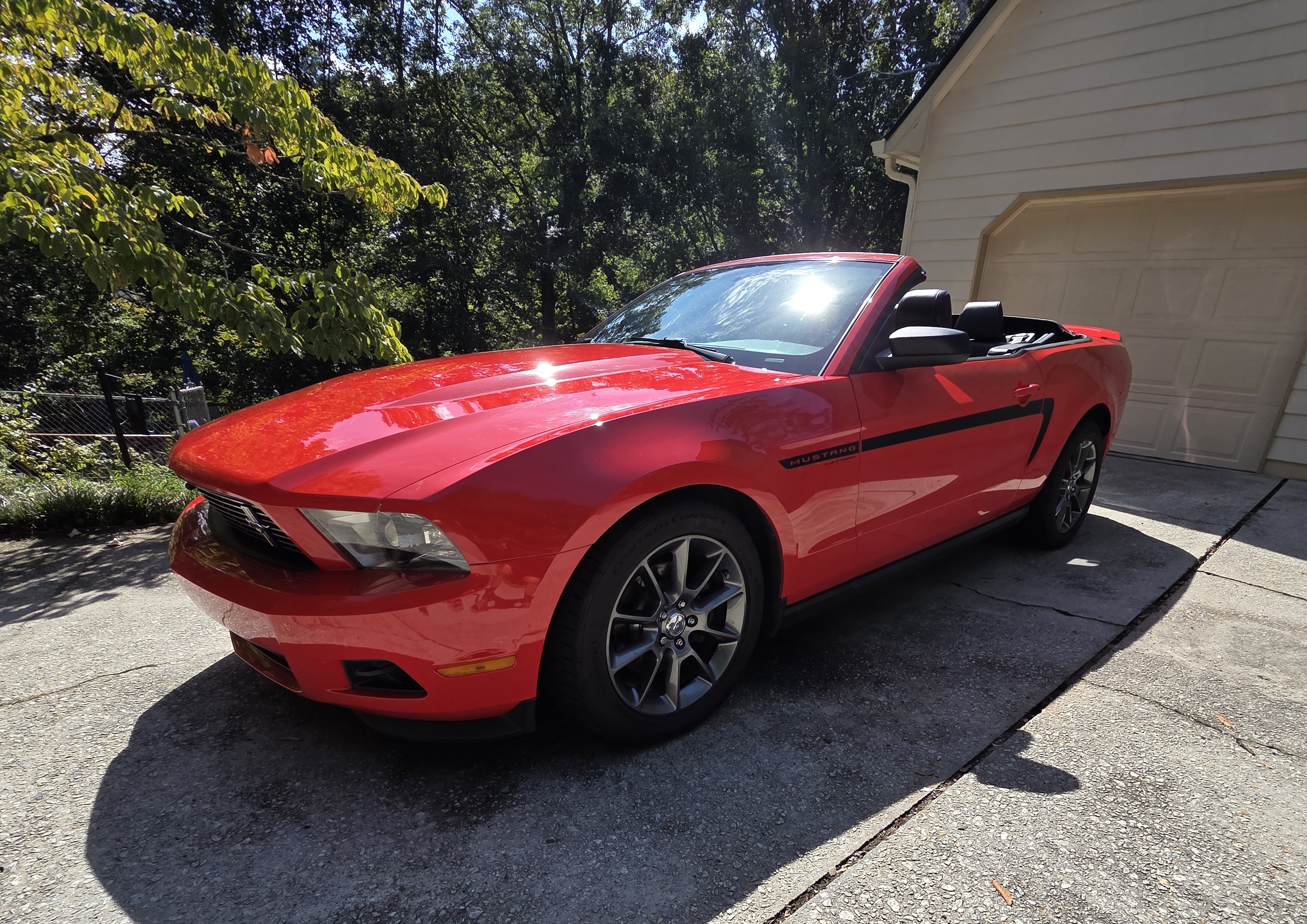 Used 2012 Ford Mustang Premium w/ Electronics Pkg RWD image 6