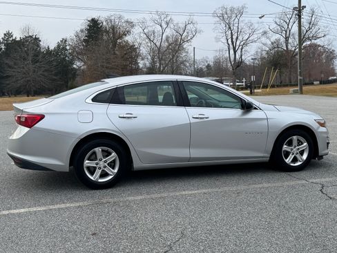 Used 2020 Chevrolet Malibu LS image 6