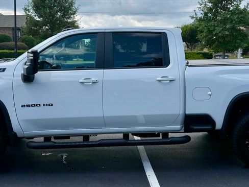 Used 2025 Chevrolet Silverado 2500 LT w/ Trail Boss Package AWD/4WD image 4