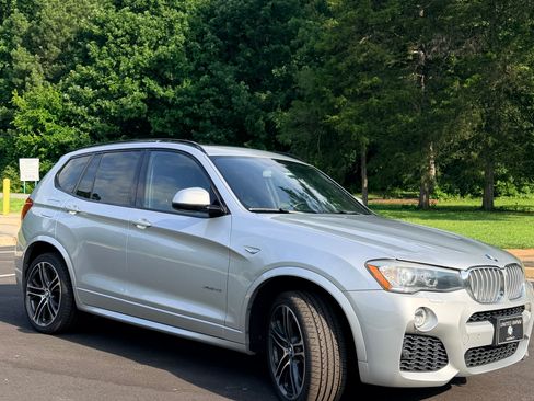 Used 2015 BMW X3 xDrive28i AWD/4WD image 4