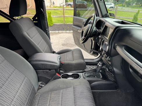 Used 2011 Jeep Wrangler Sport AWD/4WD image 15