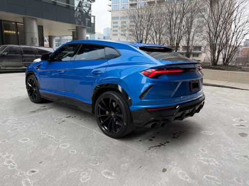Used 2021 Lamborghini Urus image 6