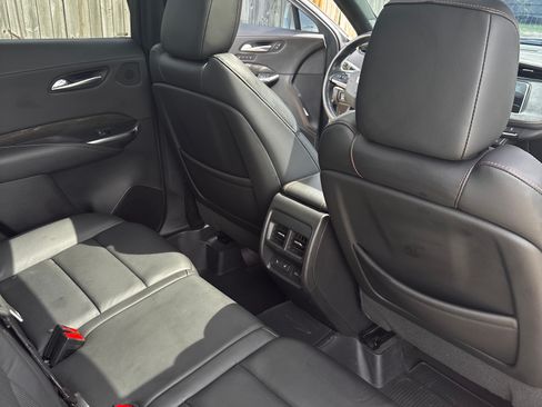Used 2020 Cadillac XT4 Sport FWD image 9