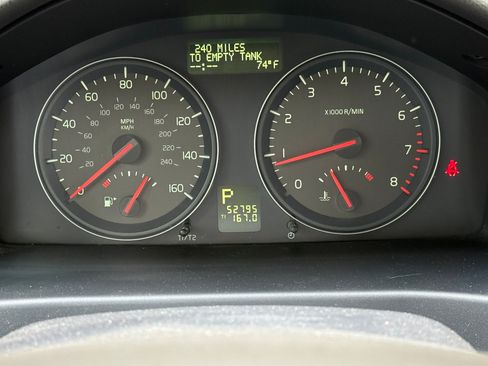 Used 2007 Volvo C70 T5 image 6