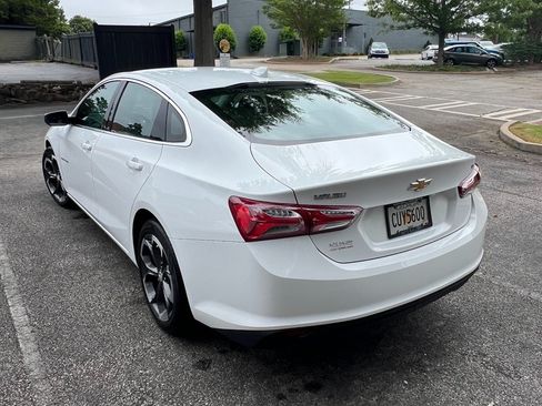 Used 2022 Chevrolet Malibu LT FWD image 4