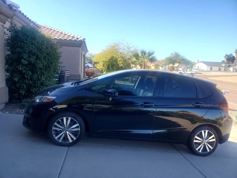 Used 2016 Honda Fit EX image 1