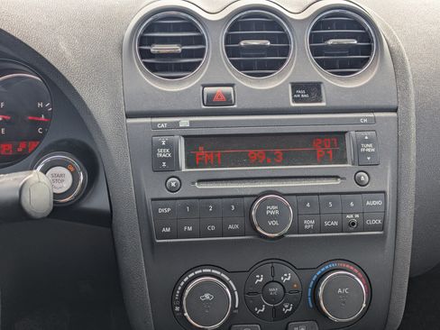 Used 2011 Nissan Altima 2.5 S w/ Special Edition Pkg image 20