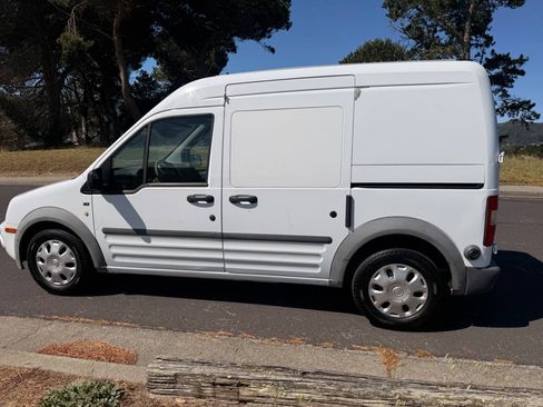 Used 2013 Ford Transit Connect XLT FWD image 1