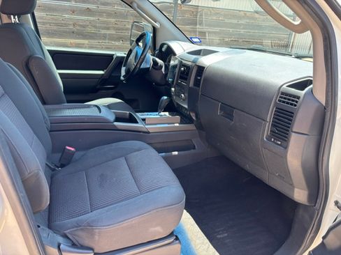Used 2008 Nissan Titan SE RWD image 12
