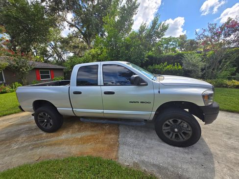 Used 2006 Dodge Ram 1500 Truck SLT image 8