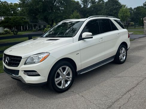 Used 2012 Mercedes-Benz ML 350 ML 350 4MATIC Sport Utility 4D image 6