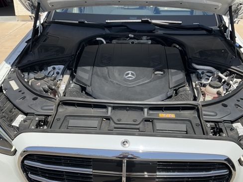 Used 2024 Mercedes-Benz S 580 4MATIC Sedan image 5