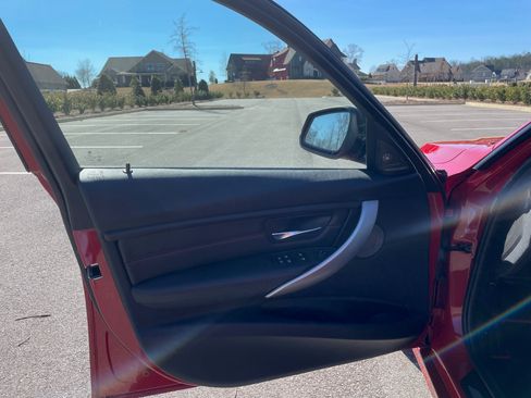 Used 2012 BMW 335i Sedan image 24