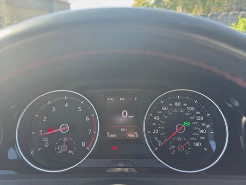Used 2020 Volkswagen GTI SE FWD image 6