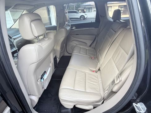 Used 2014 Jeep Grand Cherokee Limited AWD/4WD image 8