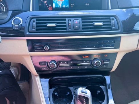 Used 2015 BMW 528i Sedan image 10