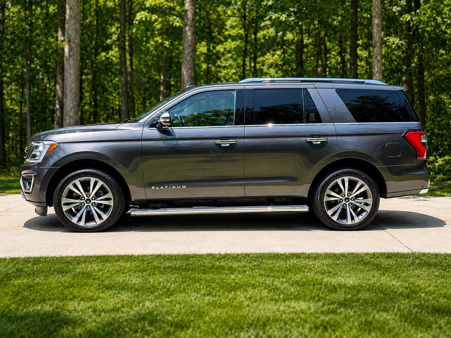 Used 2020 Ford Expedition Platinum AWD/4WD image 1