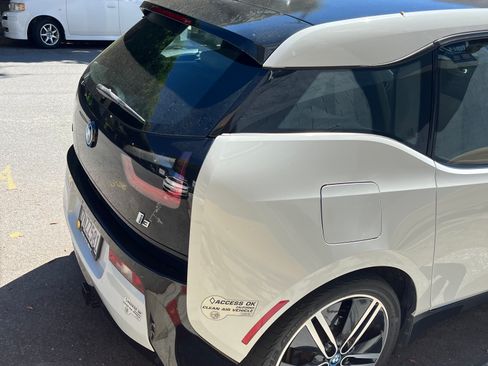 Used 2015 BMW i3 Hatchback 4D image 10