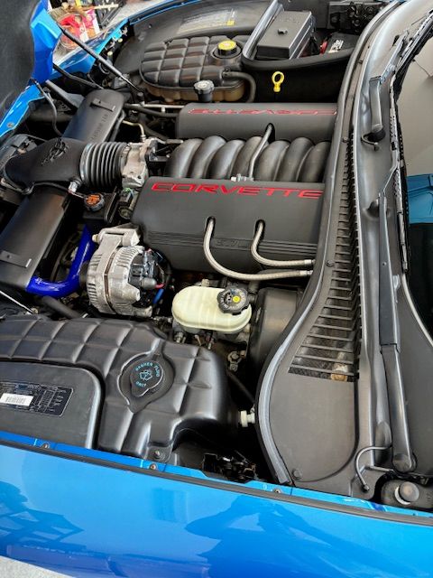 Used 1998 Chevrolet Corvette Coupe w/ Memory Pkg RWD image 12