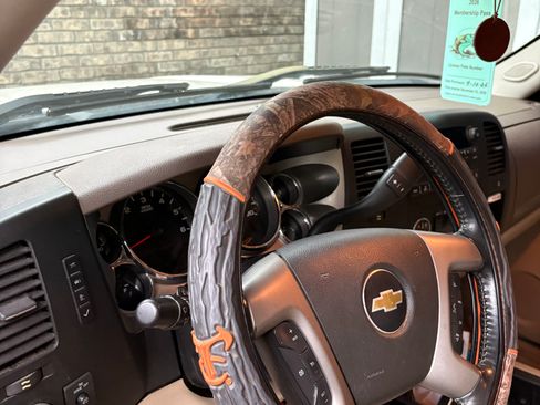 Used 2012 Chevrolet Silverado 1500 LT w/ All-Star Edition AWD/4WD image 9