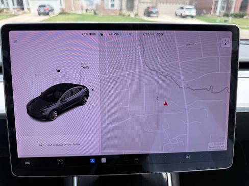 Used 2018 Tesla Model 3 Long Range image 22