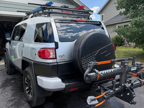 Used 2008 Toyota FJ Cruiser 4WD image 2