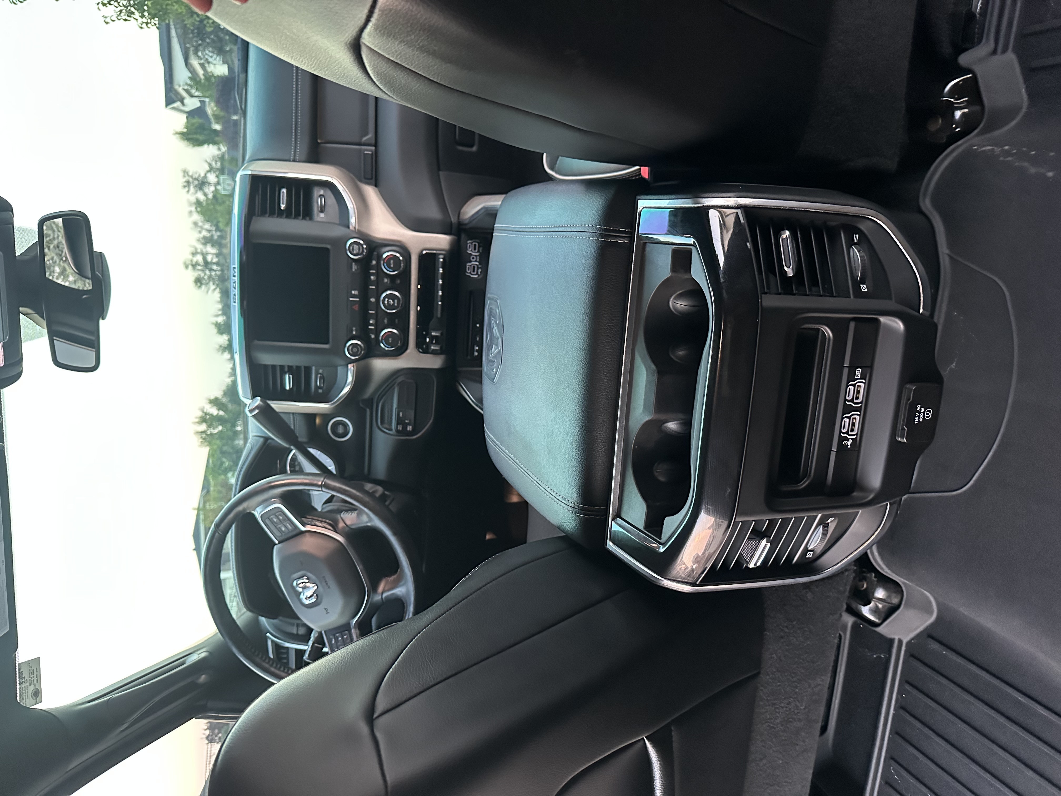Used 2019 RAM 2500 Laramie AWD/4WD image 16