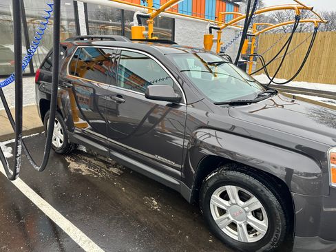 Used 2015 GMC Terrain SLE w/ Convenience Package image 5