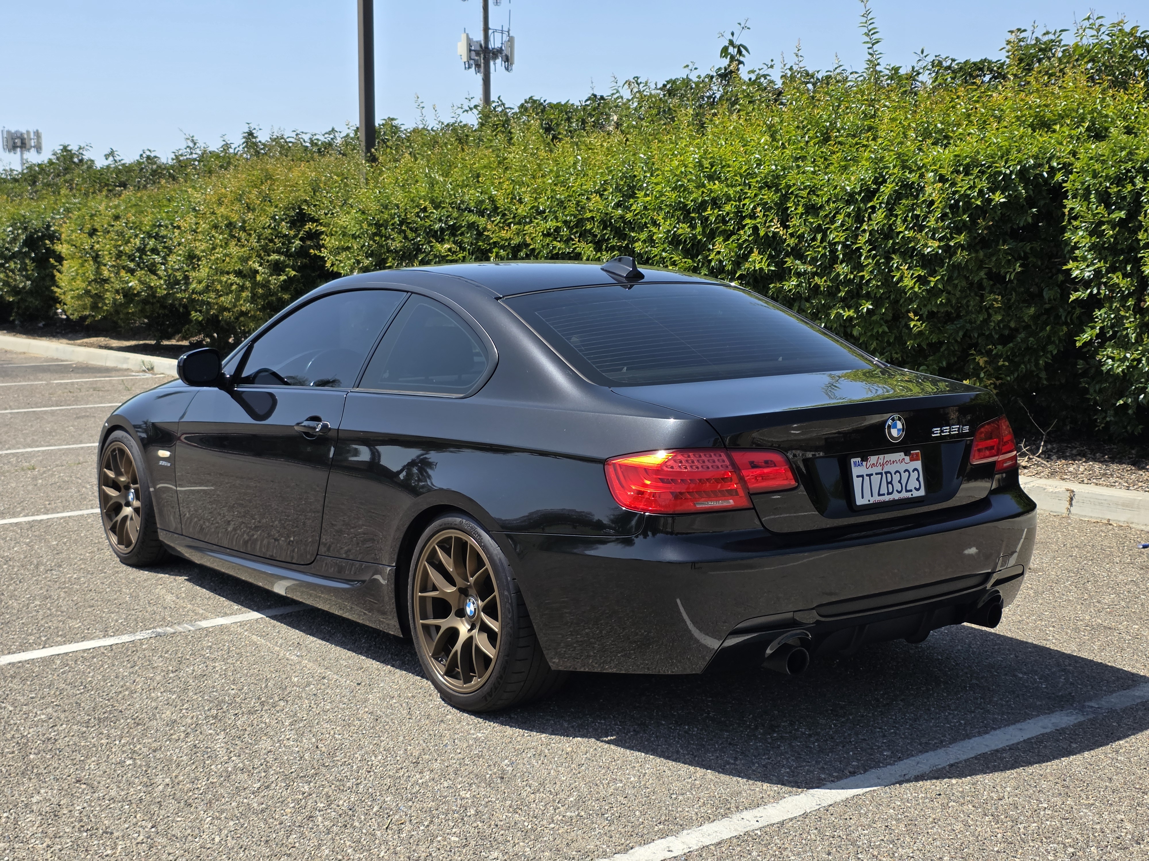 Used 2011 BMW 335is Coupe RWD image 4